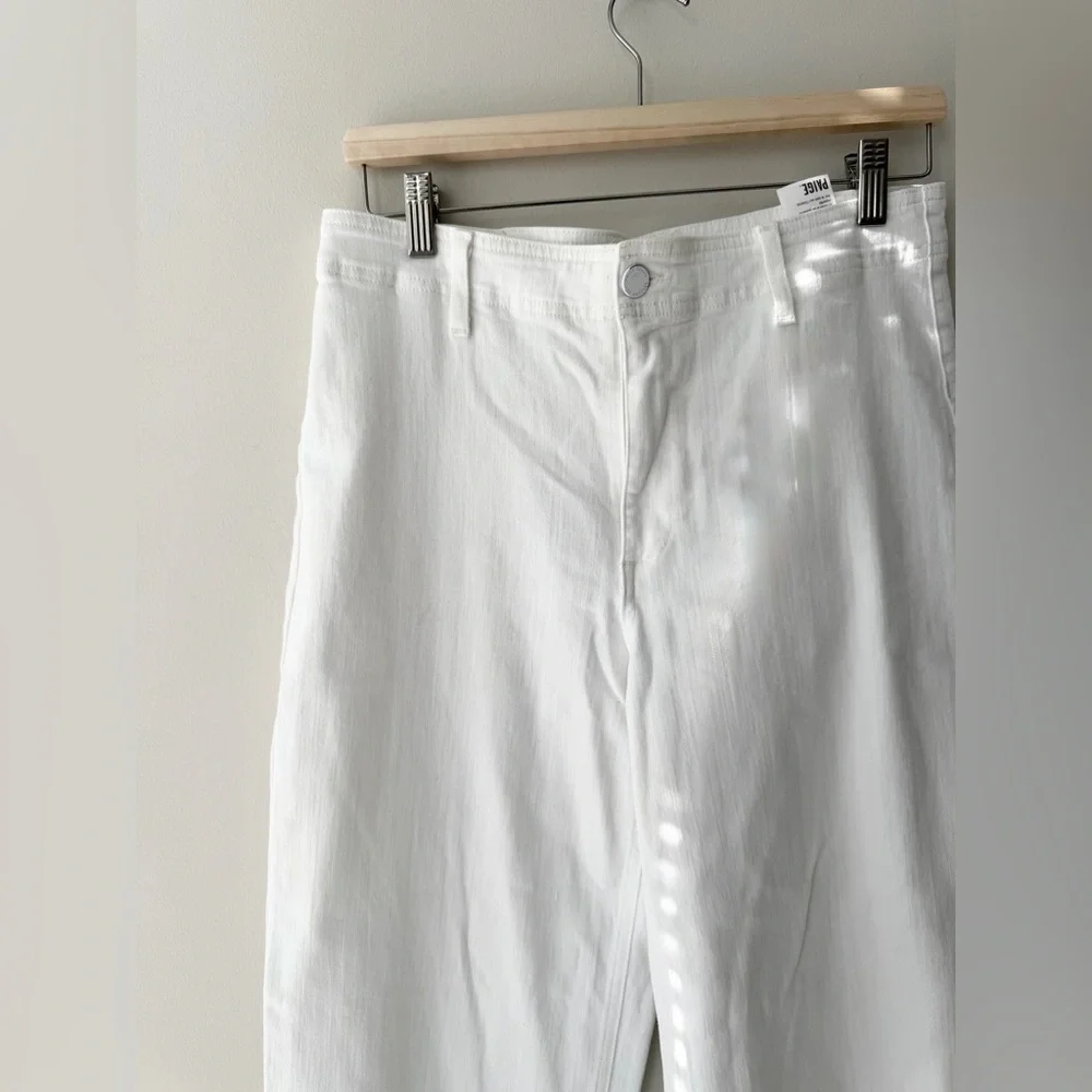 Paige Nellie Cropped White Jeans, NWT - Picture 6 of 7